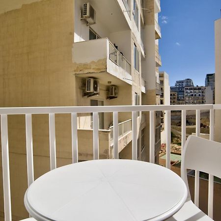 Sliema 2-Bedroom Central Apartments And Penthouse With Jacuzzi ภายนอก รูปภาพ