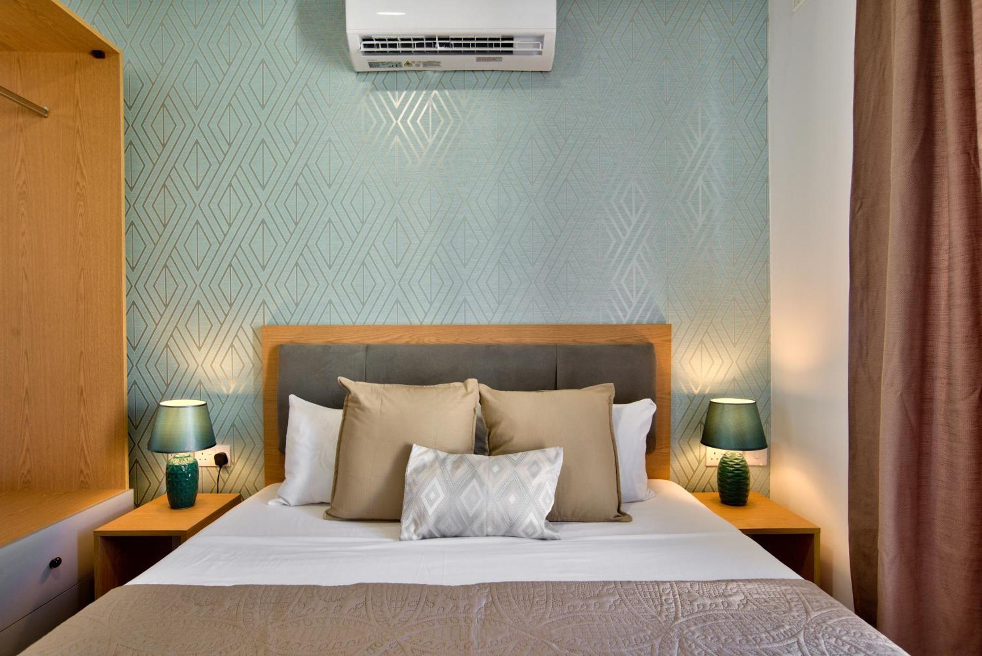 Sliema 2-Bedroom Central Apartments And Penthouse With Jacuzzi ภายนอก รูปภาพ